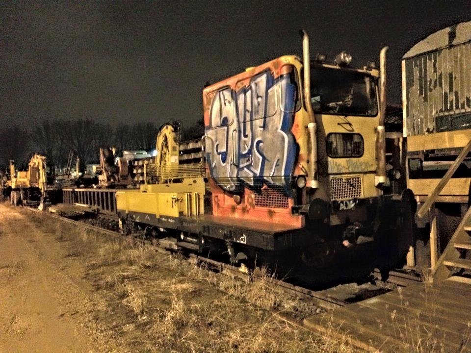 Graffiti Train - Photo by User28 - quk, 28 (2015)