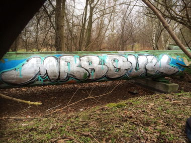 Graffiti Wall in Berlin - Photo by User28 - Mrb, QUK (2015)