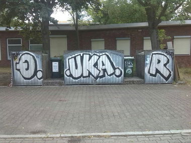 Graffiti Wall in Berlin - Photo by User28 - QUK, kar (2015)