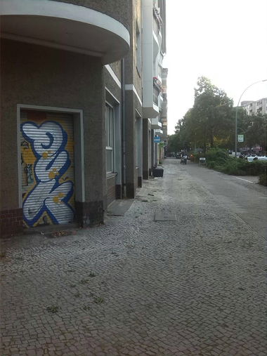 Graffiti Wall - Photo by User28 - QUK, kar