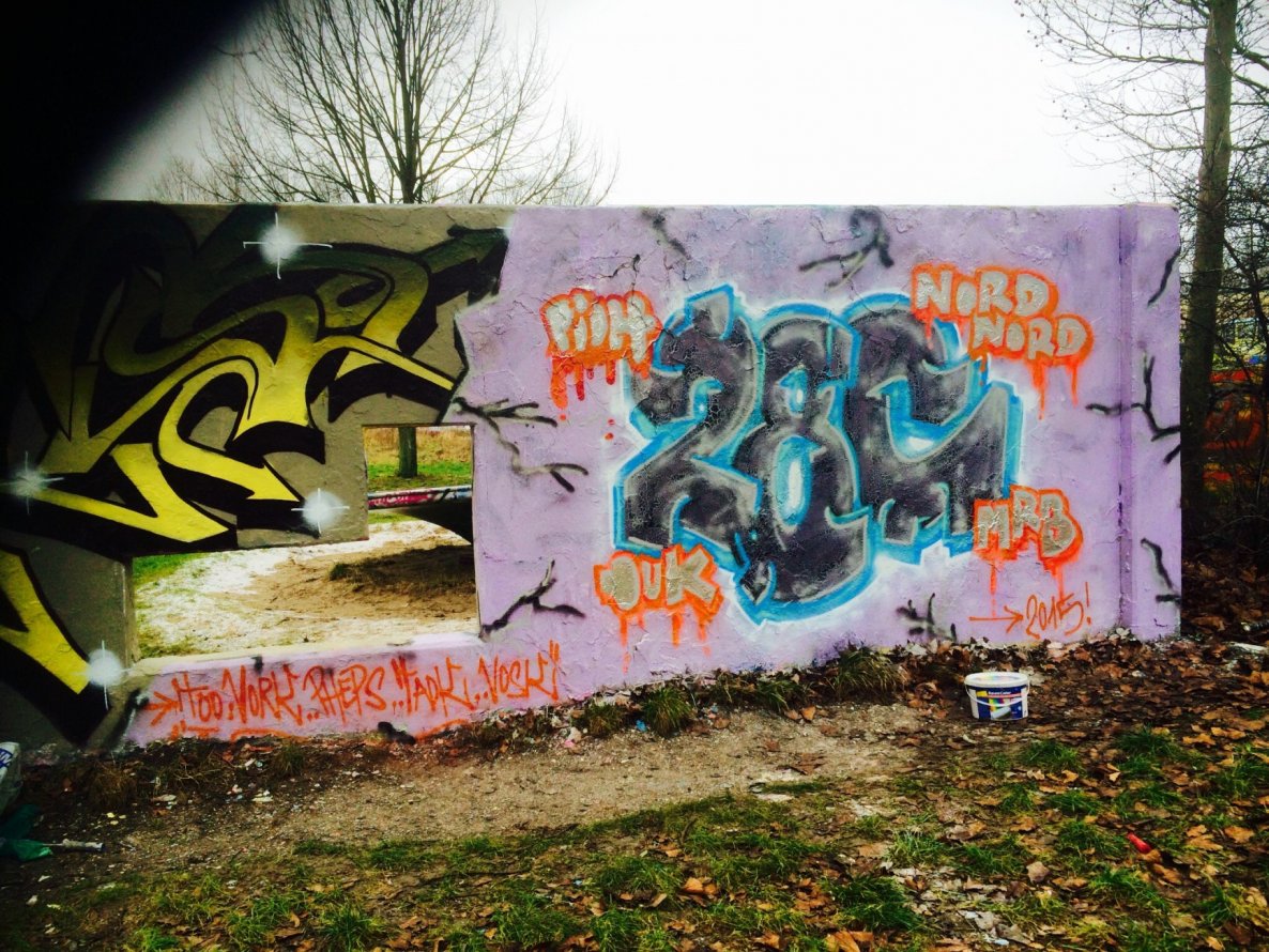 Graffiti Wall in Berlin - Photo by User28 - QUK, 28, Nord (2015)