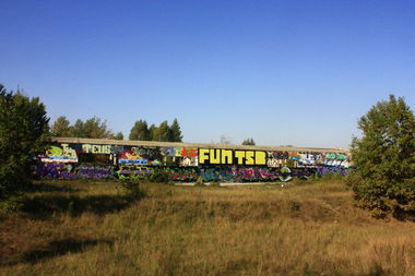 Graffiti Wall - Photo by Utopia - RIP.HALL (2014)