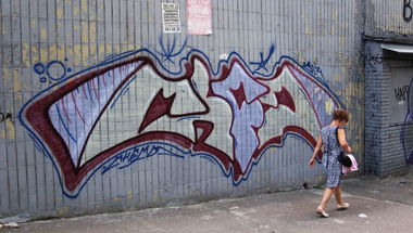 Graffiti Bombing - Photo by VIARA - CHFS (2013)