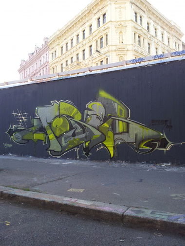 Graffiti Wall in prag - Photo by VMcrew - vm, fatboi
