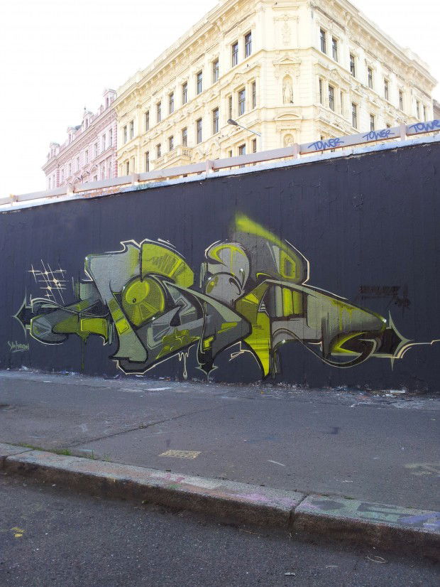 Graffiti Wall in prag - Photo by VMcrew - vm, fatboi