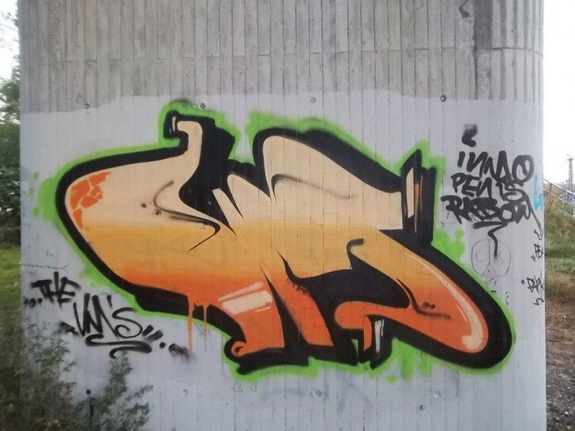 Graffiti Bombing - Photo by VMcrew - VM