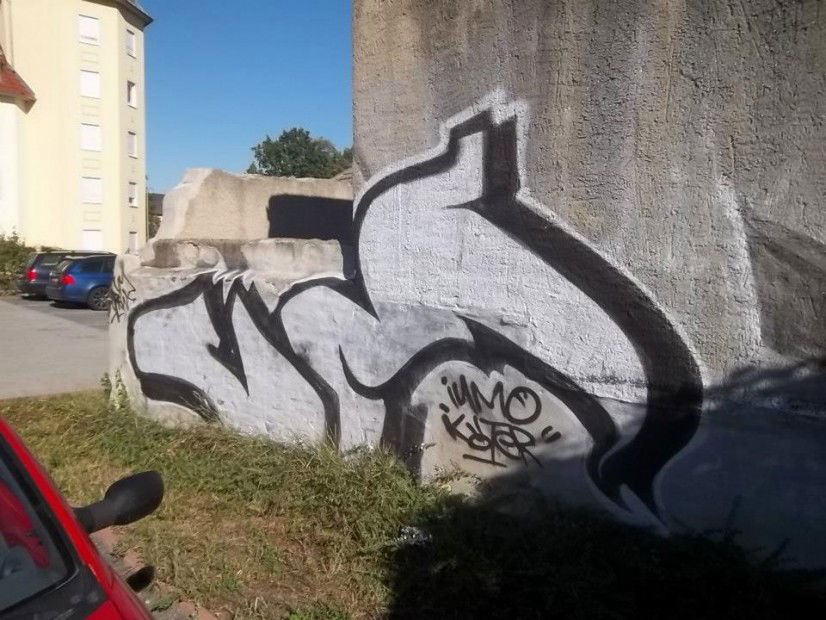 Graffiti Bombing - Photo by VMcrew - VM