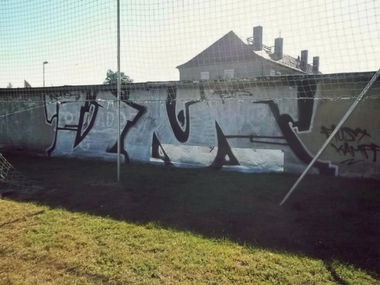 Graffiti Bombing - Photo by VMcrew - VM