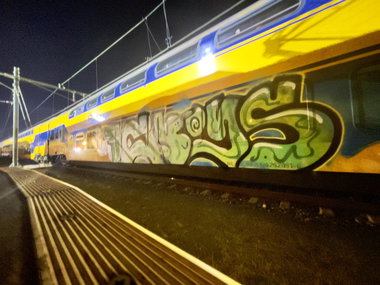 Graffiti Train - Photo by VOID777 - fc