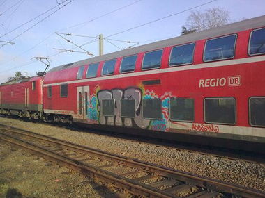 Graffiti Train - Photo by VOLKERPUTT