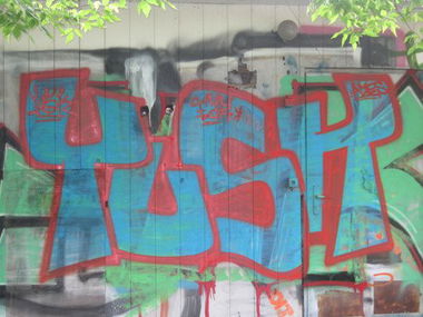 Graffiti Wall - Photo by VOLKERPUTT - yusk