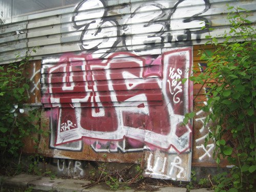 Graffiti Wall - Photo by VOLKERPUTT - yusk