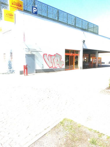 Graffiti Bombing - Photo by VRA - VRA