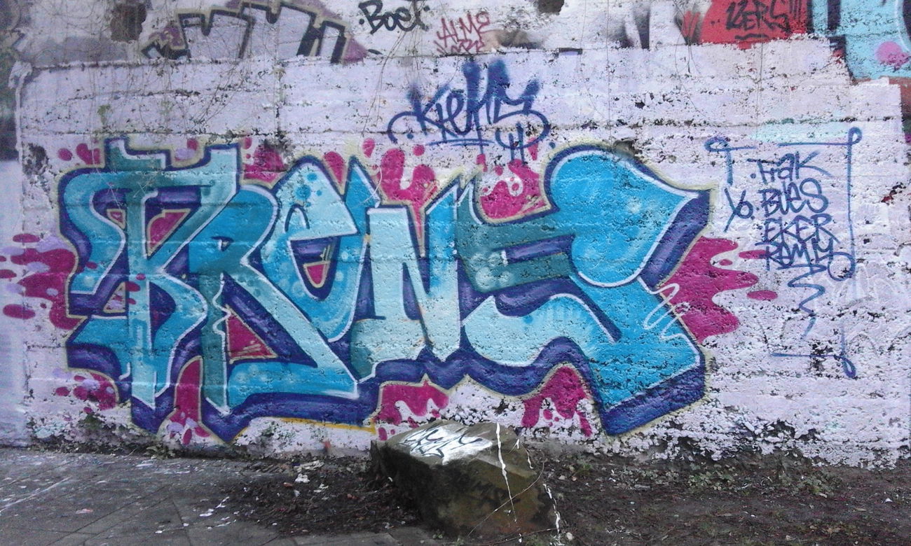 Graffiti Wall in Gütersloh - Photo by Vamoso