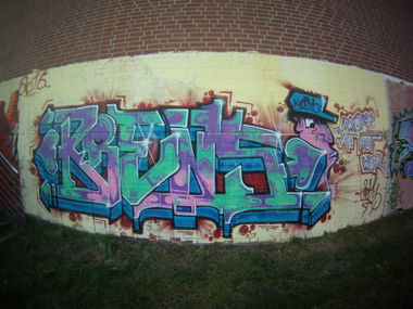 Graffiti Wall - Photo by Vamoso