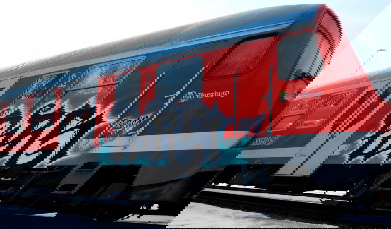 Graffiti Train - Photo by Vandal (2011)