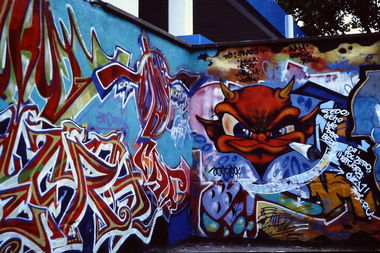 Graffiti Wall - Photo by Varea - Ehrenfeld, Oldschool