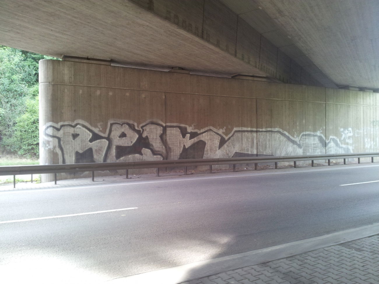 Graffiti Bombing - Photo by Varea