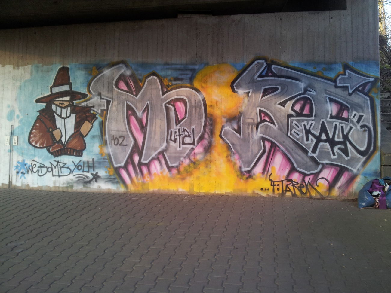 Graffiti Wall in Köln - Photo by Varea - oldschool, militärring