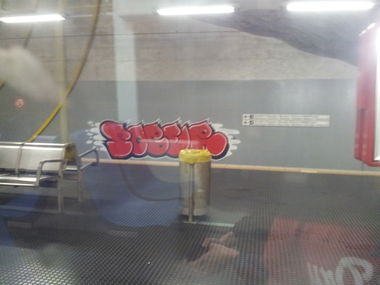 Graffiti Bombing - Photo by Varea - Äußere, buffed