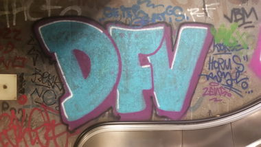 Graffiti Bombing - Photo by Varea - dfv, kölle, amk
