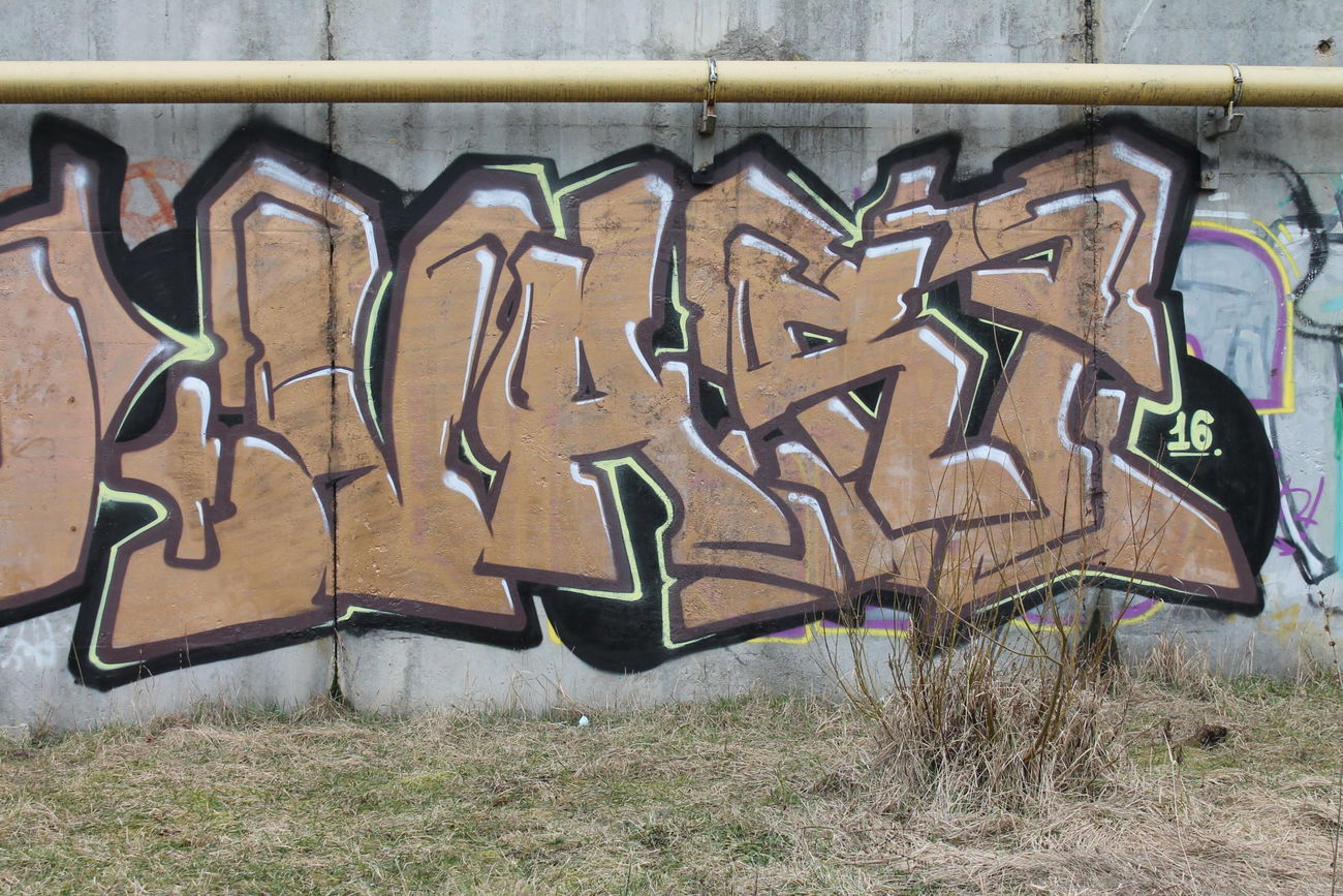 Graffiti Wall - Photo by Varf (2016)