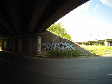 Graffiti Bombing in Saint Petersburg - Photo by Veekeveryweek - Viker (2013)