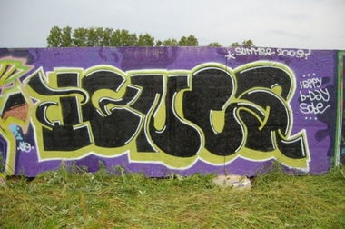 Graffiti Wall in Krasnogorsk - Photo by Venca (2009)