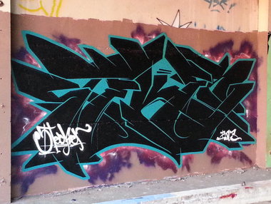 Graffiti Wall - Photo by Verstecker - stek, dresden