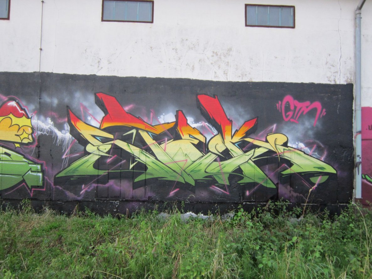 Graffiti Wall - Photo by Verstecker - Stek