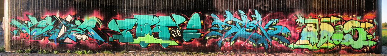 Graffiti Photo by Verstecker - hmas, ebro, stek