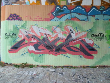 Graffiti Wall - Photo by Verstecker - stek