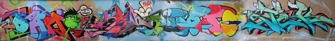 Graffiti Photo by Verstecker - dame, hmas, ebro