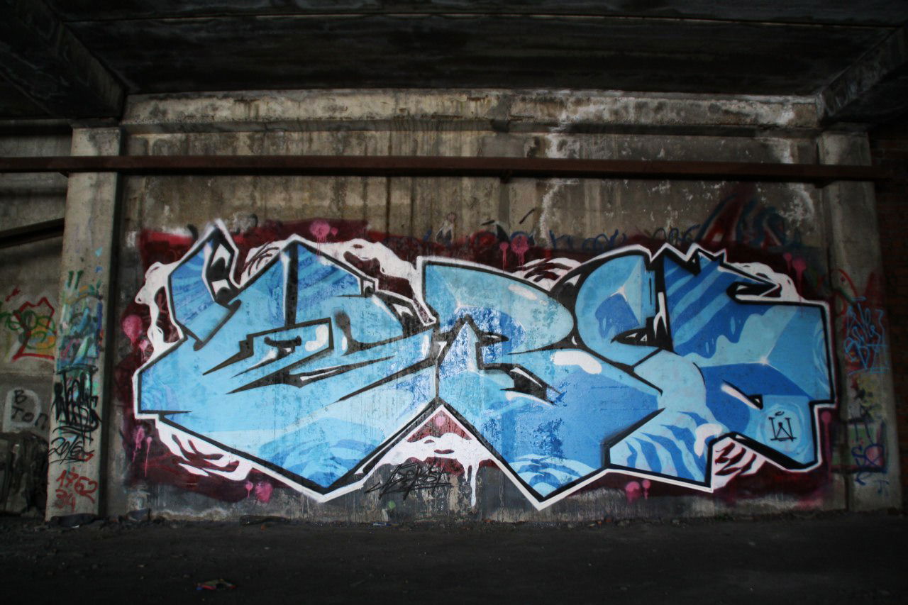 Graffiti Wall in Saint Petersburg - Photo by Vestowerst