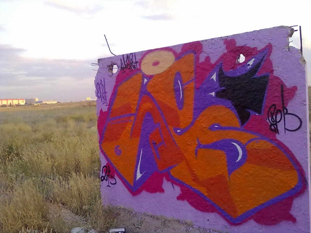 Graffiti Wall - Photo by Vestowerst (2013)