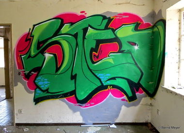 Graffiti Wall in Bremen - Photo by Vilsaa - steo