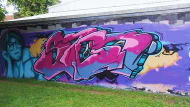Graffiti in Bremen - Photo by Vilsaa - steo, character, clouds