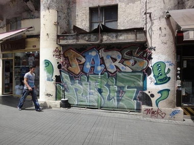 Graffiti Bombing in Turkey, Istanbul - Photo by Vinc13 - Turkey, Istanbul, Pars