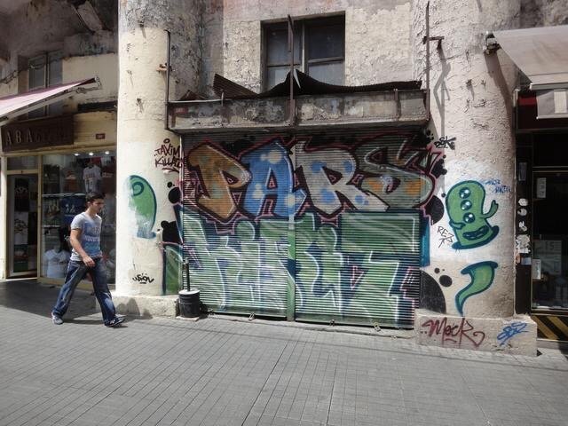 Graffiti Bombing in Turkey, Istanbul - Photo by Vinc13 - Turkey, Istanbul, Pars