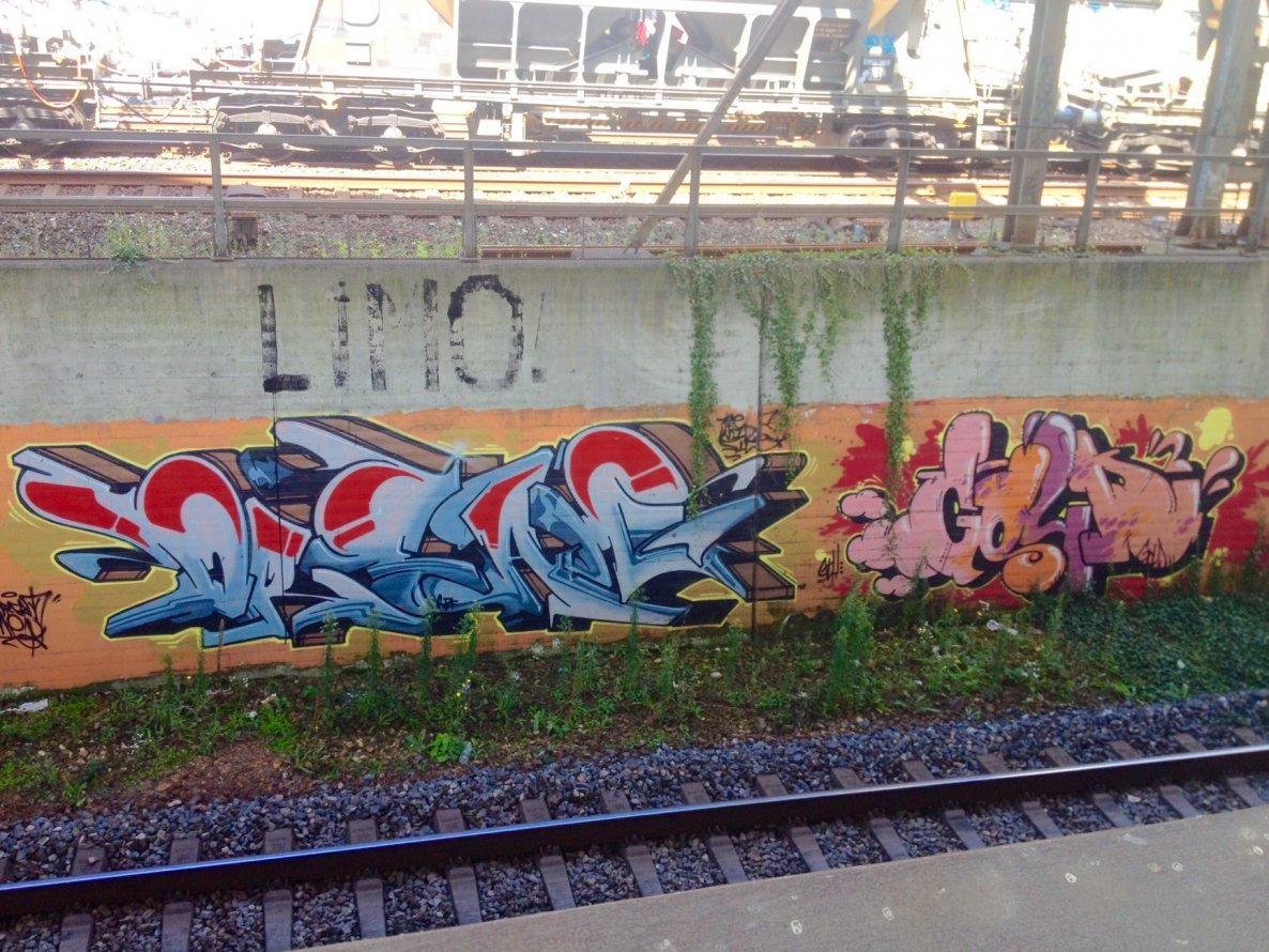 Graffiti Wall in Basel - Photo by Vinc13 - Dream, TWS, KNX