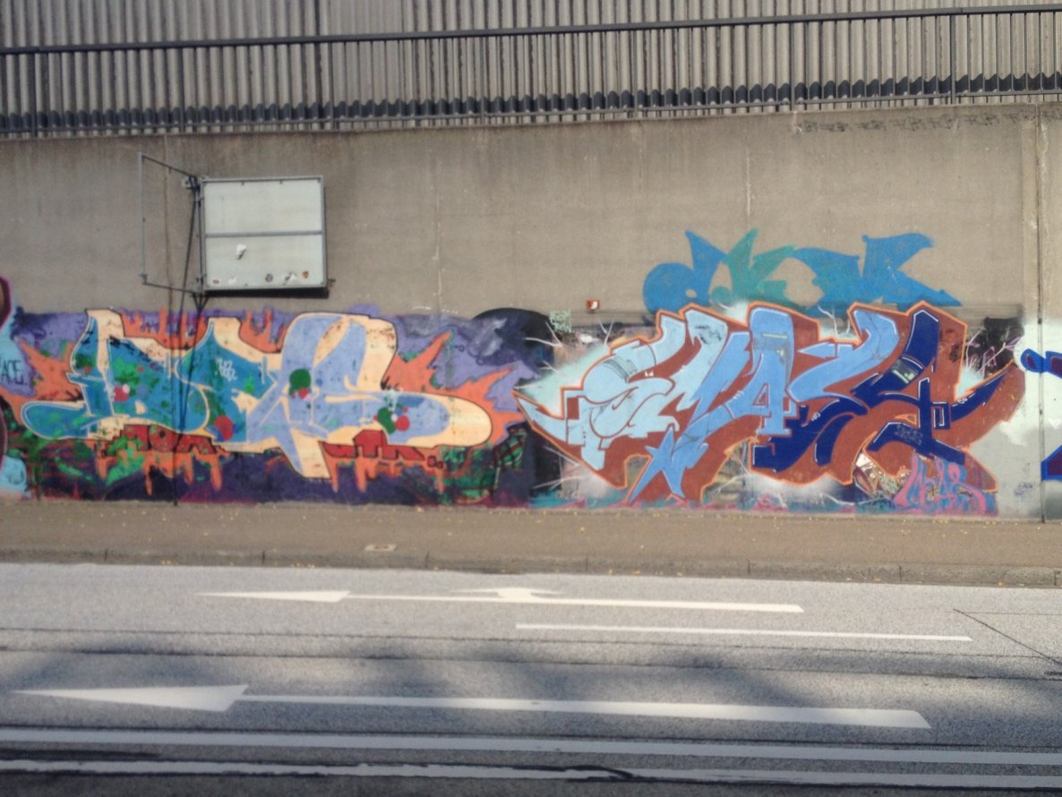 Graffiti Wall in Basel - Photo by Vinc13 - Smash137, GTK, MOA