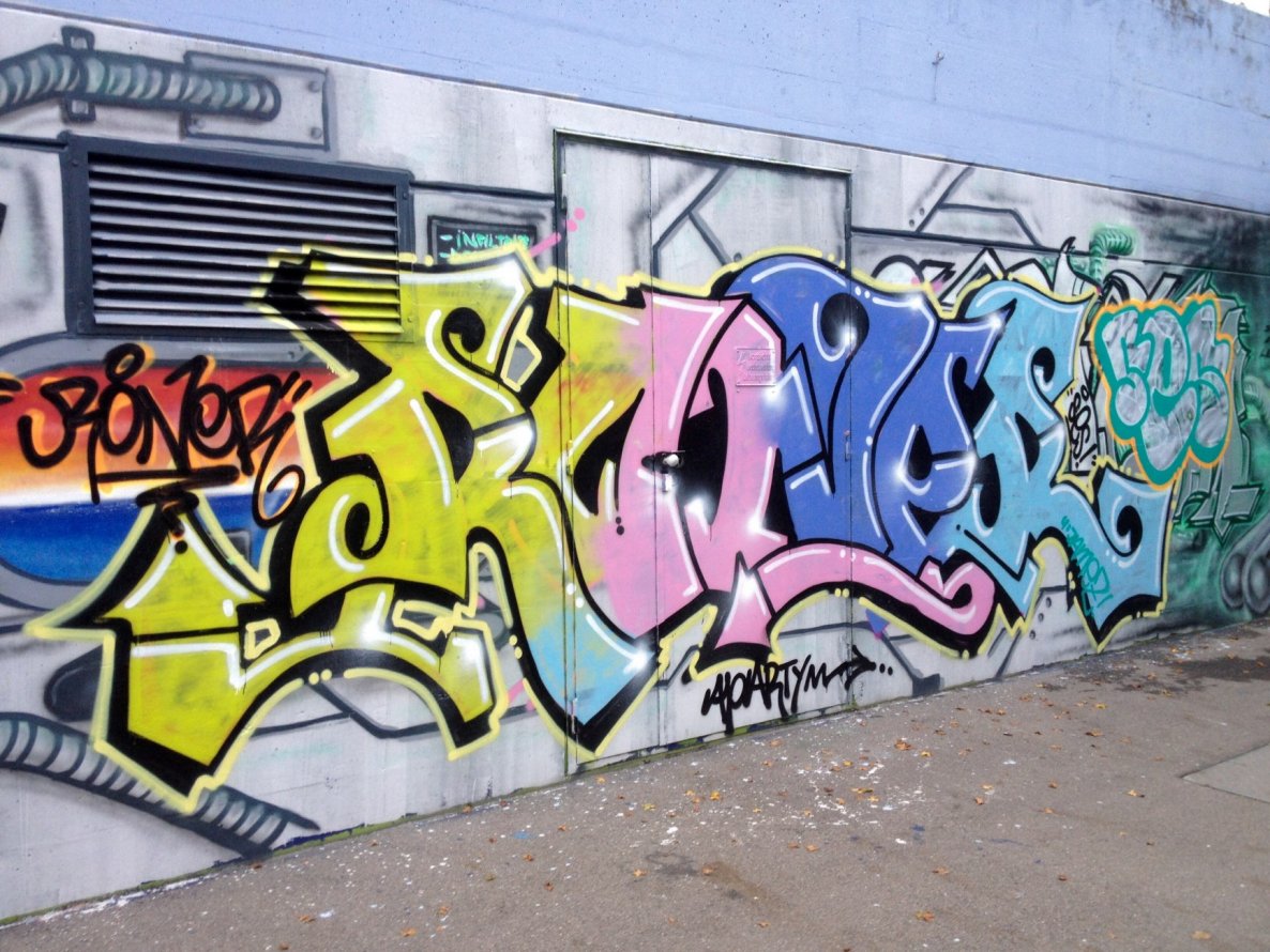 Graffiti Wall in Bern - Photo by Vinc13 - Roner (2014)