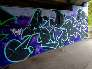 Graffiti Wall in Bern - Photo by Vinc13 - Aroz (2014)