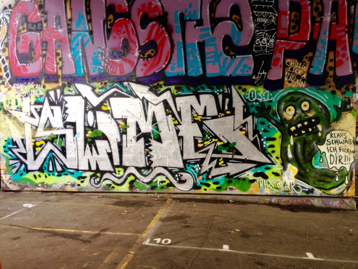 Graffiti Wall in Bern - Photo by Vinc13 - Slime, 031 (2014)