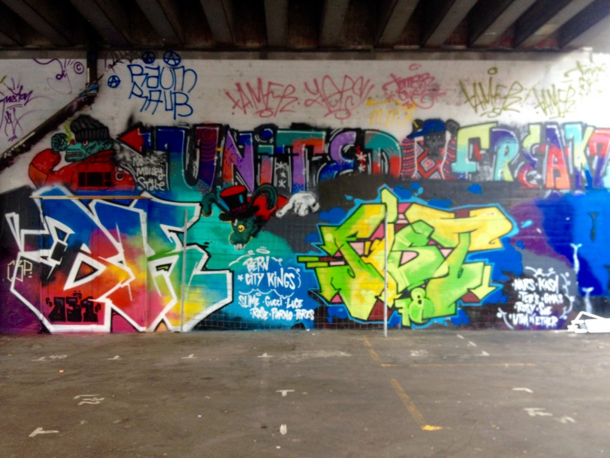 Graffiti Wall in Bern - Photo by Vinc13 - 031, Fist