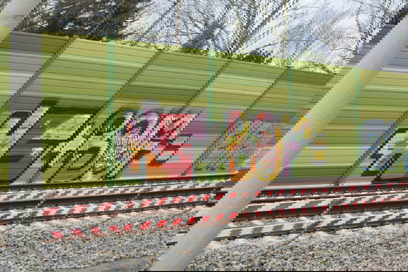 Graffiti Bombing - Photo by VincentVega - hs, bof, exe (2013)