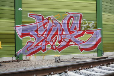 Graffiti Bombing in Leipzig - Photo by VincentVega - Time, Los