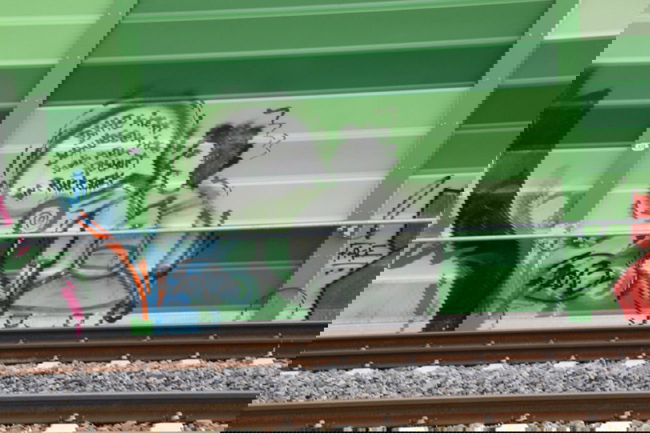 Graffiti Bombing in Leipzig - Photo by VincentVega - Joghurt, org (2013)