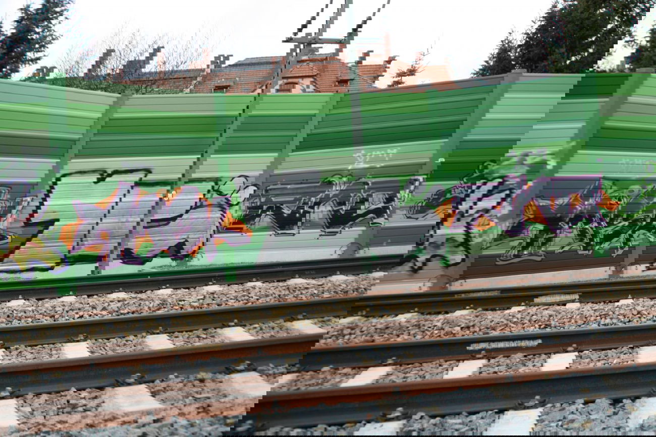 Graffiti Bombing in Leipzig - Photo by VincentVega - amisk, yc, eino (2013)