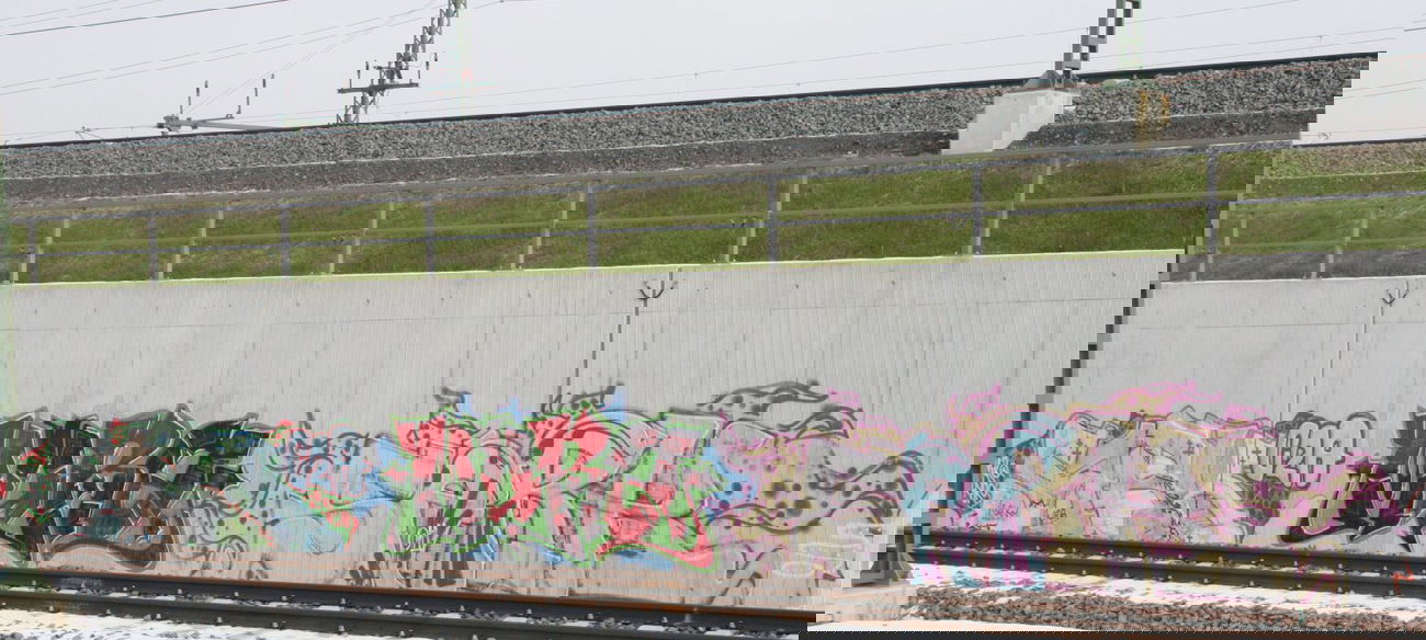 Graffiti Bombing in Leipzig - Photo by VincentVega - sark, c2a, murq (2011)